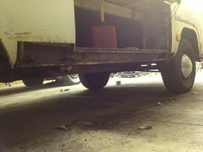 Inner rocker exposed before getting removed .