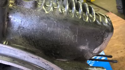 WP_20160601_19_32_18_Pro.jpg (500.83 KiB) Viewed 2136 times instead I settle on the case. Btw right about now the bus is called the blue turd